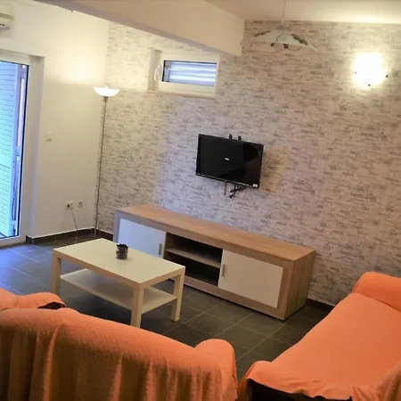 Ferienwohnung Fur 8 Personen Ca 110 Qm In Vodice, Dalmatien Norddalmatien شقة فوديس